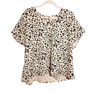 Anthropologie Melloday | Women's White V-Neck Animal Print Blouse Top (Size XL)